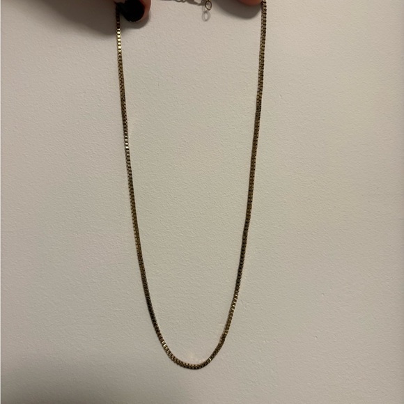 Elegant Gold Chain Necklace - Picture 2 of 2
